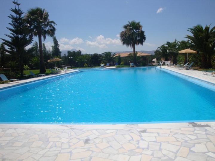 Eleftheria Hotel Kissamos Exterior photo