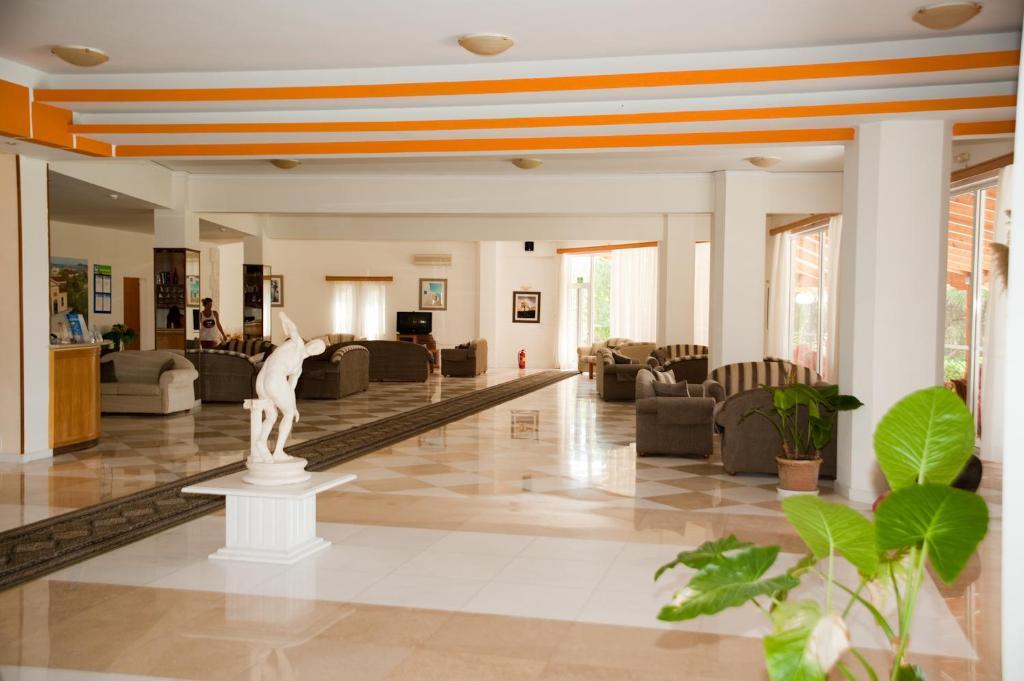 Eleftheria Hotel Kissamos Exterior photo